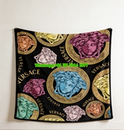 Versace Black Multicolor Medusa Head Print Flannel Throw Blanket Luxury Greek Key Patterned Sofa Cover Blanket IMG_1341